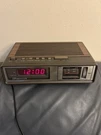 Sears Model 564.23152350 Am Fm Electronic Clock Radio Alarm 1983 Works Fine. Fixed Price $26.10.