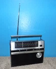 Philco Ford Solid State Am Fm Mb Psb Radio Model R-248 As-is. Fixed Price $24.97.