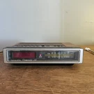Realistic CHRONOMATIC-233 Am/fm Digital Alarm Clock Radio Woodgrain 12-1540 Vtg. Fixed Price $26.99.