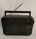 General Electric Superadio Long Range Am/fm 7-2887B Tested-works. Fixed Price $40.00.