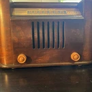 Vintage Bendix Standard Police Model 0526 Wood Shell Radio. Works.. Fixed Price $149.95.