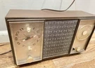 Vintage Mcm Zenith Model X385 Radio Am Fm. Fixed Price $75.00.