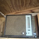 Zenith Solid State Model Am/fm Vintage Tabletop Radio. Fixed Price $27.96.