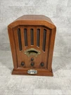 Thomas Bd 121 Vintage Am/fm Bookshelf Radio Norman Rockwell Collector's Edition. Fixed Price $27.99.