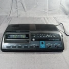 Vtg Ge Model 7-4664A Clock Radio Tested And Working. Fixed Price $29.95.