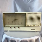 Vintage Arvin 957T Clock Am Radio/needs Tuned Up/retro 70 Made Usa Working. Fixed Price $29.24.