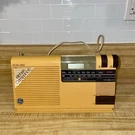 Vintage Kitchen Companion Fm/am Clock Radio Model 7-4208A Working. Fixed Price $14.00.