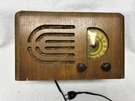 Regal Ultradyne L-46 Tube Am Radio 1945. Fixed Price $59.99.