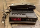 Vintage Verit Am Fm Digital Clock Radio With Phone TL-6633 Wood Grain (tested). Fixed Price $23.99.
