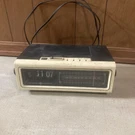 Vintage General Electric Flip Number Clock Radio C4205A As Is For Parts. Fixed Price $21.99.