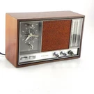 Model C2570A Soildstate General Electric Am/fm Clock Radio Vintage. Fixed Price $30.00.