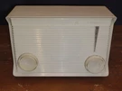 Motorola A15W Ivory Shell Tube Radio Vintage 1961 Mcm Parts/repair. Fixed Price $24.00.