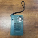 Vintage Green Montgomery Ward Airline 7 Transistor Radio Japan Turns. Fixed Price $19.95.