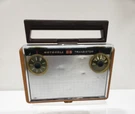 Vintage Motorola 76T2 1950'S Transistor Radio Rare Mcm. Fixed Price $45.05.