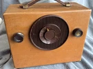 Vintage 1950 Coronado Radio Model RA33-9856D Non Working.. Fixed Price $34.88.