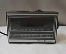 Vintage Am Fm Clock Radio Model 7-4622D 1985 Retro Woodgrain Digital Led.... Fixed Price $24.88.