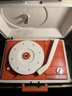 Vintage General Electric Portable Solid State Automatic Record Player V211P Usa. Fixed Price $41.95.
