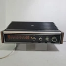 Panasonic RE-7441 Am/fm Radio Faux Woodgrain Wedge Shaped Shelf/table Vtg Works!. Fixed Price $49.95.
