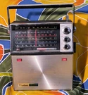 1960'S Montgomery Wards Airline 5 Band Radio GEN-1469A Not Tested. Fixed Price $28.49.