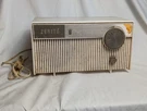Vintage Zenith Solid State Radio Mcm Cream White Tabletop Receiver Model J506. Fixed Price $49.99.