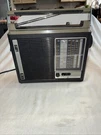 Vintage General Electric "instant Weather" Radio Model 7-2964A Am/fm Works!. Fixed Price $25.00.