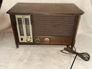 Vintage Zenith Long-distance Tube Power Radio Model X334 As For Parts!. Fixed Price $36.95.