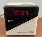Vtg Cosmo Cube Electronic Am/fm Clock Radio 80S Model CR-2501 Tested Works. Fixed Price $16.49.