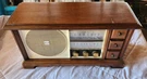 Vtg Westinghouse Am Fm Table Top Stereo Radio Console Shape Works. Fixed Price $69.99.