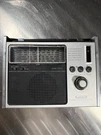 Zenith Royal 1000 6-BAND Portable Radio Am Fm Vhf Uhf Solid State. Fixed Price $45.00.