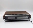 Vintage General Electric Digital Am/fm Alarm Clock Radio 7-4633D For Repair Wrks. Fixed Price $19.98.