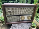 Vintage Philco P-884-124 Vacuum Tube Wood Radio Working. Fixed Price $74.00.