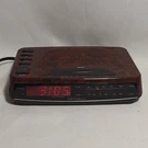 Radio Shack Optimus CR-319 Digital Alarm Clock Am/fm Battery Backup Vtg. Fixed Price $29.99.