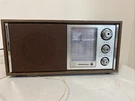 Vintage Soundesign Model 30-03 Fm/am/weather Radio Works. Fixed Price $21.24.
