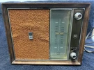 Motorola TT13EW Vintage Wood Am/fm Tabletop Radio W/red Fabric Grill Tested Work. Fixed Price $29.99.