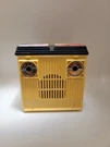 Vintage Delco Freedom Battery Novelty Radio Model Mp 77-7. Fixed Price $25.00.