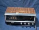 Zenith C472W-3 Circle Of Sound Flip Alarm Clock, Am/fm Radio, Video!. Fixed Price $39.99.