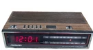 Soundesign 3636-B Vintage Clock Radio Am/fm Led Digital Woodgrain Alarm Ul Works. Fixed Price $24.99.