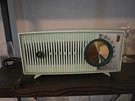 Vintage Zenith Am Radio. Fixed Price $50.00.