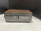 Vintage General Electric 7-4300E Flip Clock Alarm Radio *parts/repair*. Fixed Price $30.00.