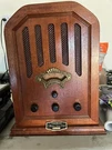 Thomas Bd 121 Vintage Am/fm Bookshelf Radio Norman Rockwell Collector's Edition. Fixed Price $35.00.