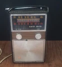 Vintage Ross Model RE1120 Transistor Radio, Works. Fixed Price $25.00.