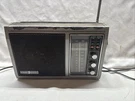 Vintage General Electric Am/fm Radio Model 7-2875A Works, Cosmetic Issues. Fixed Price $14.98.
