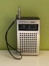 Realistic Am/cb Pocket Radio Ten-four Mini 12-606, Works. Fixed Price $24.95.