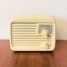Vintage Silvertone 8003 132.818-1 Metal Valve Radio 1940 Rare. Fixed Price $210.46.