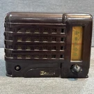 1947 Midget Tube Radio "emersonette". Fixed Price $60.00.