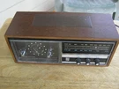 Magnavox Am/fm Radio Wood Housing Made Japan Model # 1R1706. Fixed Price $20.00.