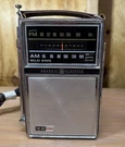 Vintage Solid State Am/fm Portable Radio For Parts Repair. Fixed Price $21.25.