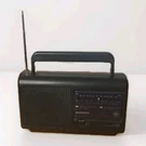 Vintage General Electric, Model 7-2662A, 2-BAND, Portable Am/fm Radio Tested. Fixed Price $25.99.