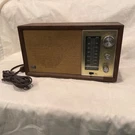 Vintage Realistic Model 12-684 Am/fm Radio-tested And Working. Fixed Price $29.00.