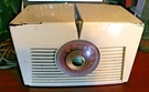 Antigua Ivory 1949 Rca Victor Model 8X 542 Vacuum Tube Am Radio Works -only Hums. Fixed Price $49.98.